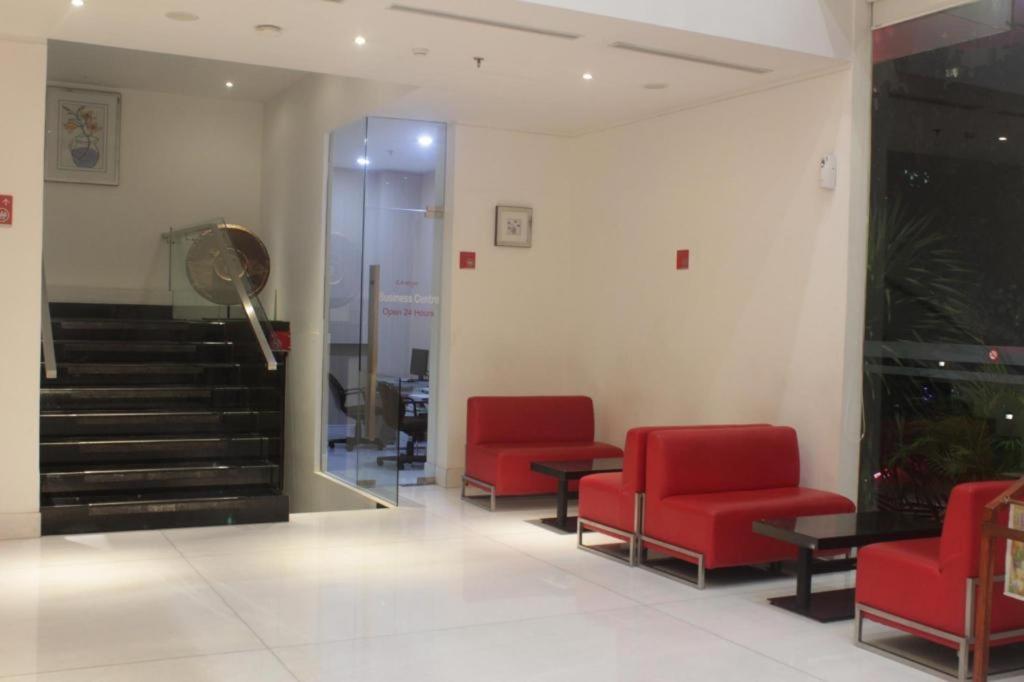 Redstar Hotel Jakarta Luaran gambar