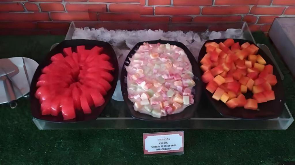 Redstar Hotel Jakarta Luaran gambar