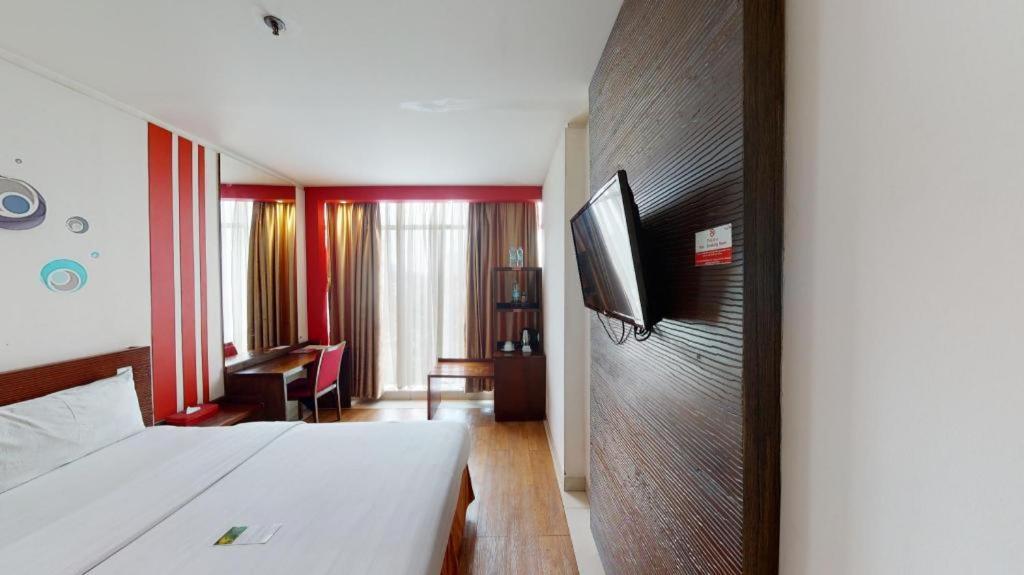 Redstar Hotel Jakarta Luaran gambar