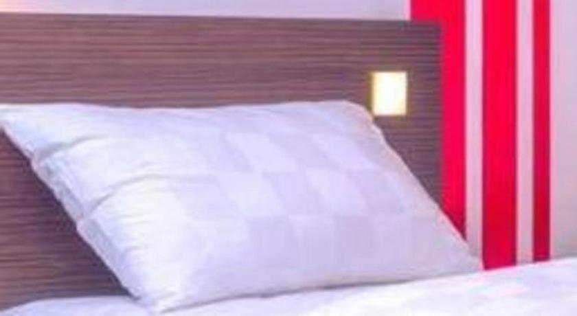 Redstar Hotel Jakarta Luaran gambar