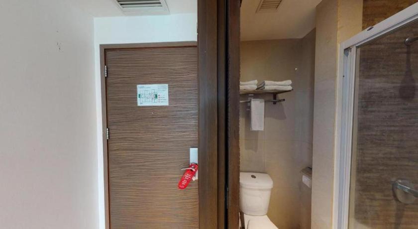 Redstar Hotel Jakarta Luaran gambar