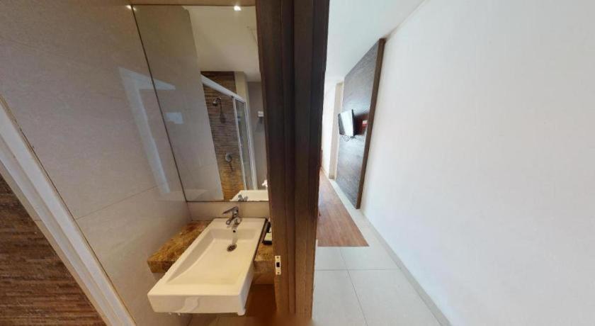 Redstar Hotel Jakarta Luaran gambar