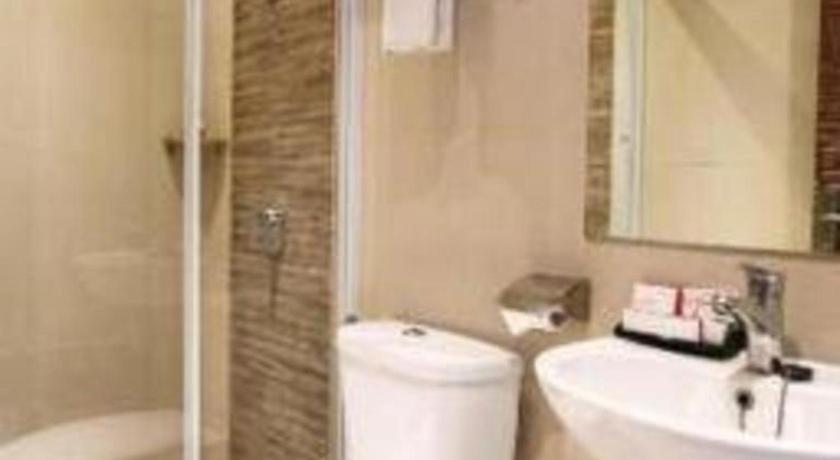 Redstar Hotel Jakarta Luaran gambar