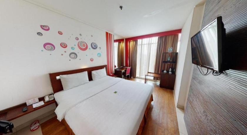 Redstar Hotel Jakarta Luaran gambar