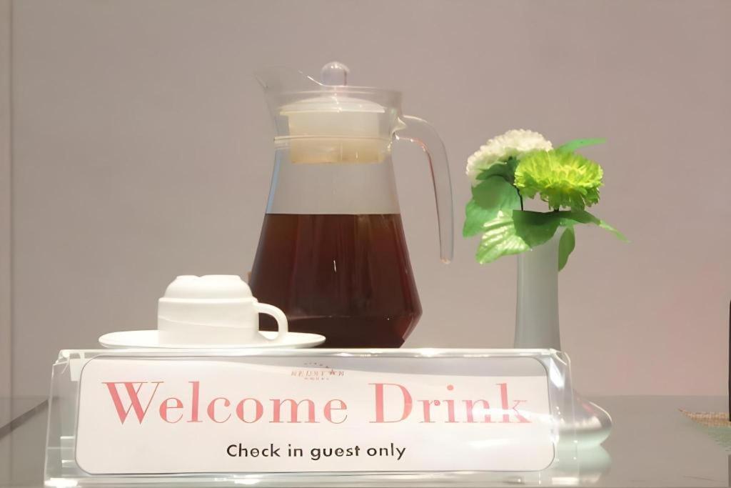 Redstar Hotel Jakarta Luaran gambar