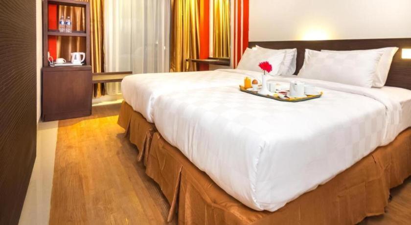 Redstar Hotel Jakarta Luaran gambar
